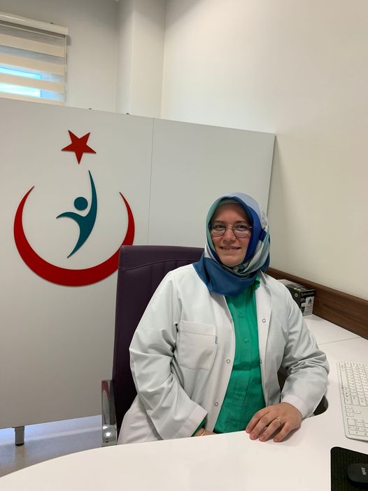 Tavas Devlet Hastanesi'ne atanan Enfeksiyon Hastalıkları ve Klinik Mikrobiyoloji uzmanı Dr. Ayşe Betül Uslu Ersöz görevine başlamıştır. Randevu için http://mhrs.gov.tr veya Alo 182 den başvurabilirsiniz.